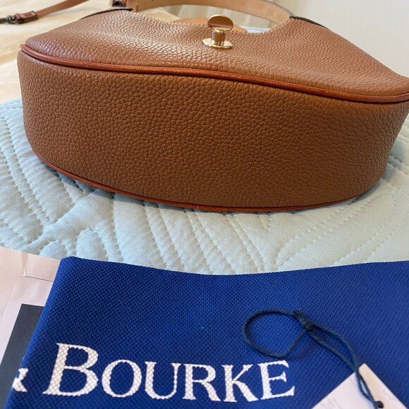 Dooney & Bourke Pebble Turnlock Hobo 26 Caramel ๐ Sold out at Dooney & Bourke - Picture 12 of 14